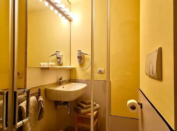 Nocleg ze śniadaniem Red Carpet