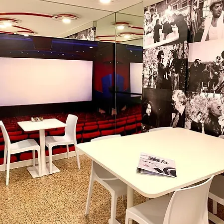 Red Carpet فندق مبيت وإفطار 3*