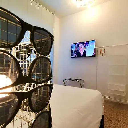 فندق مبيت وإفطار Red Carpet 3*