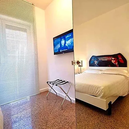 Red Carpet فندق مبيت وإفطار